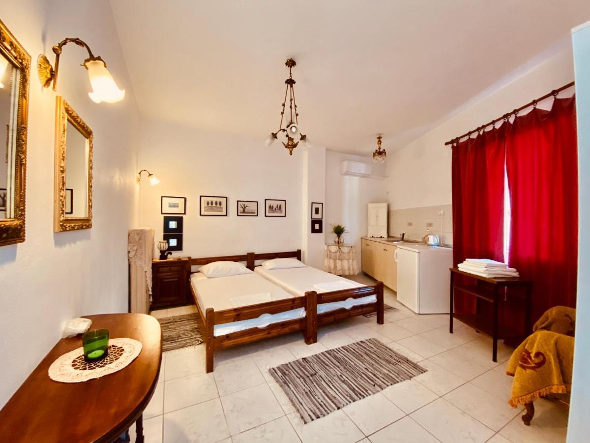 Eleutheria Rooms Igoumenitsa Exterior photo